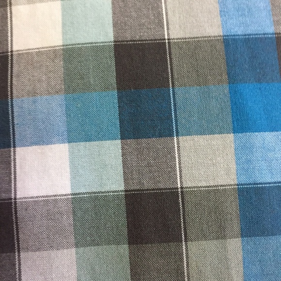 Hugo Boss button down - Picture 4 of 4